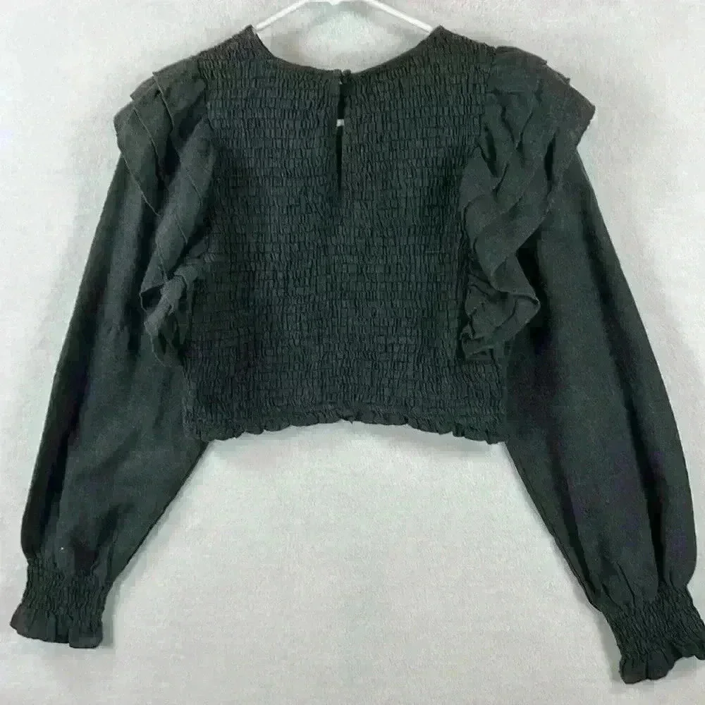 Zara Crop Shirred Elastic Top Size Medium Gray Long Sleeves Ruffled Caps